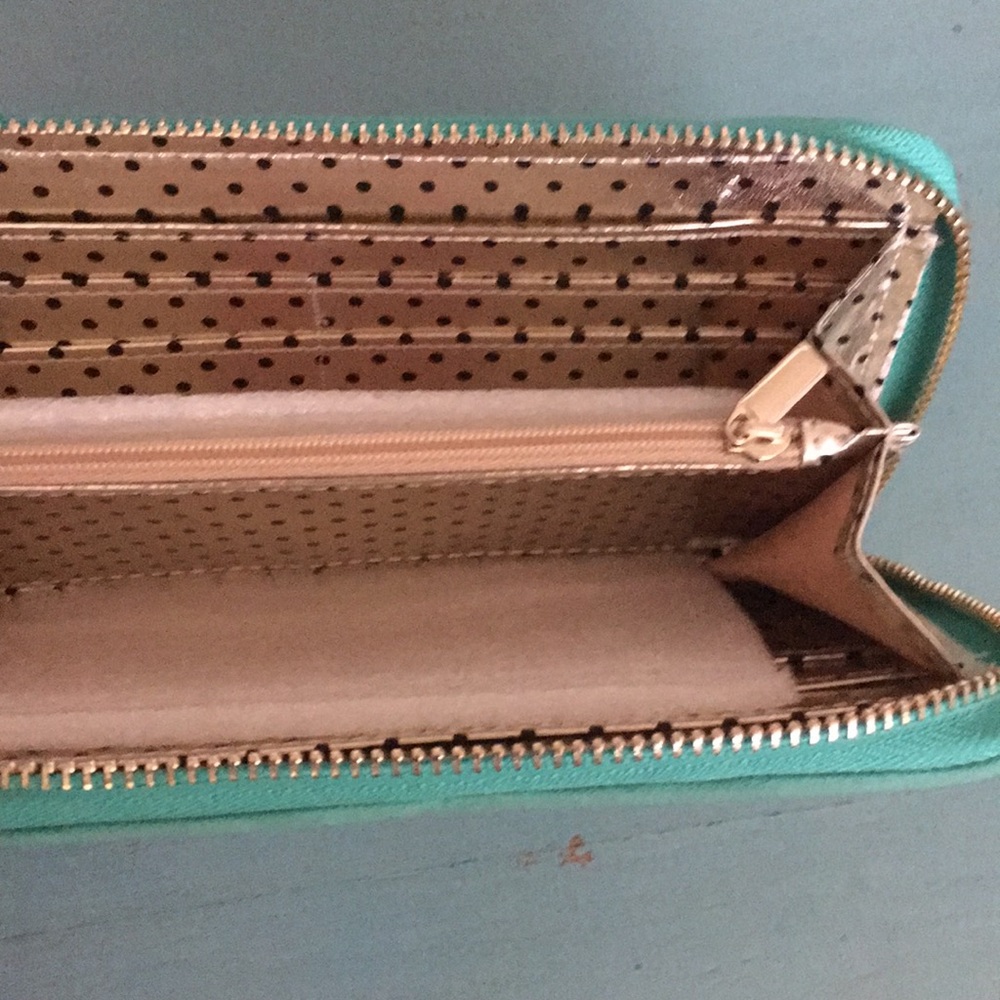 Wallet - Picture 2 of 4